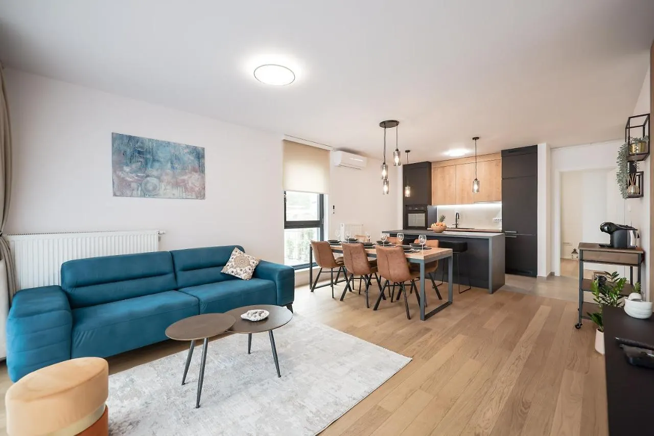 Premium Residence Ventus Rosa - Mistral Garden زادار شقة