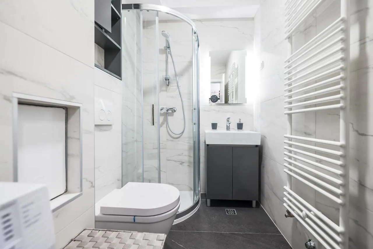Premium Residence Ventus Rosa - Mistral Garden زادار شقة