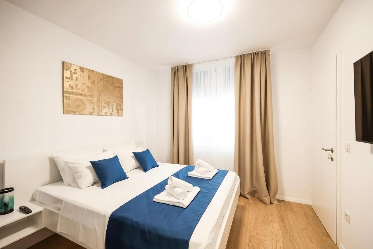 Premium Residence Ventus Rosa - Mistral Garden زادار شقة
