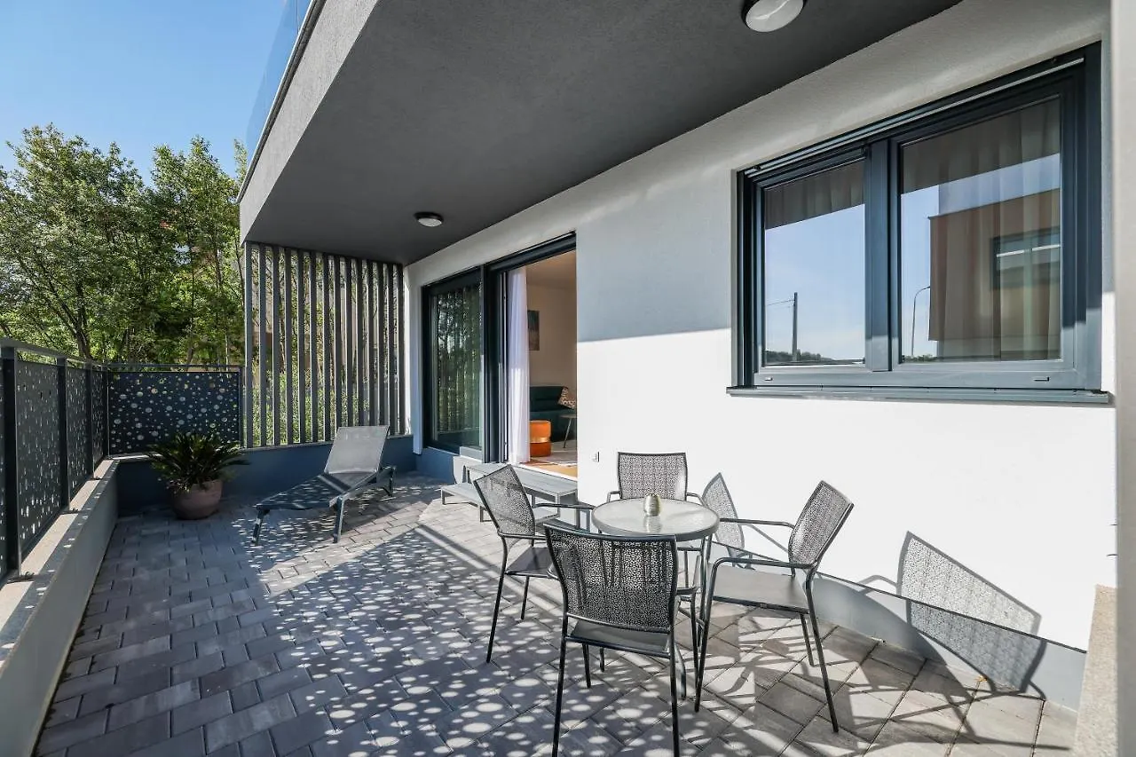 Premium Residence Ventus Rosa - Mistral Garden Zára