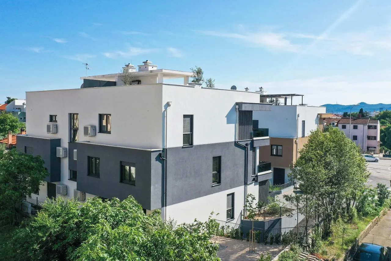 Premium Residence Ventus Rosa - Mistral Garden زادار 0*,